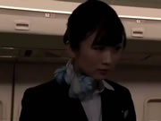 日本制服空姐機上與乘客性愛服務